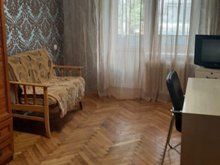 Ap. 1 cam., 30 м², 2/5 et.