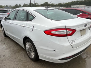 Ford Fusion foto 3