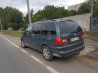 Volkswagen Sharan foto 1