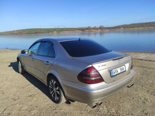 Mercedes E-Class foto 5