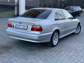 BMW 5 Series foto 5