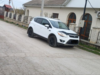 Ford Kuga foto 2