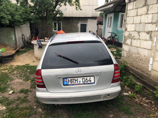 Mercedes C-Class foto 5