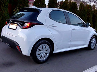 Toyota Yaris foto 2