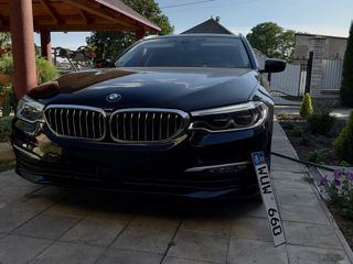 BMW 5 Series foto 2