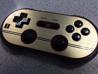 8BitDo FC30 PRO foto 3