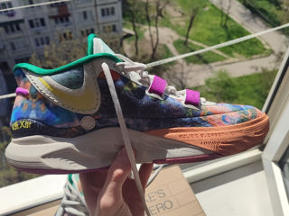 Nike kyrie 8 foto 2
