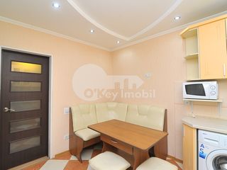 Apartament cu 2 camere, reparație euro, Centru, 300 € ! foto 5