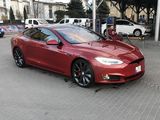 Tesla Model S foto 2