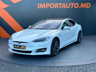 Tesla Model S foto 1