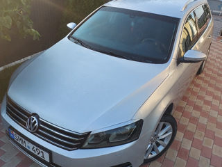 Volkswagen Passat foto 1