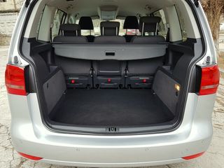 Volkswagen Touran foto 10