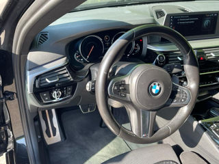 BMW 5 Series foto 6