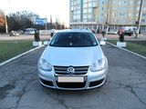 Volkswagen Jetta foto 1