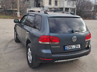 Volkswagen Touareg foto 4