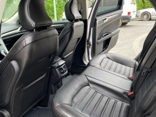 Ford Fusion foto 9