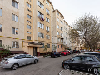 Apartament cu 2 camere, 49 m², Botanica, Chișinău foto 12