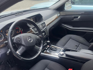 Mercedes E-Class foto 2