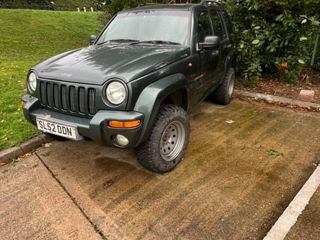 Jeep Cherokee foto 3