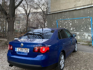 Volkswagen Jetta foto 5