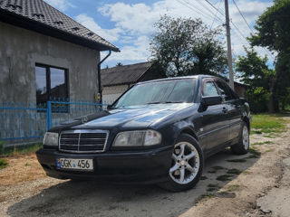 Mercedes C-Class