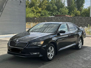 Skoda Superb foto 3