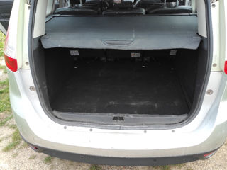 Renault Grand Scenic foto 8