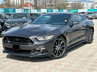 Ford Mustang foto 1