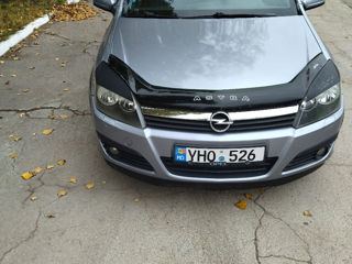 Opel Astra foto 1