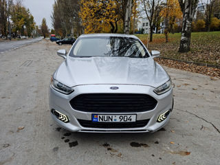 Ford Fusion foto 7