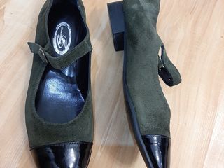 Pantofi zamsh natural/piele naturala de calitate inalta Italiană.
