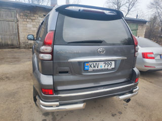 Toyota Land Cruiser Prado foto 6