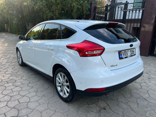 Ford Focus foto 4