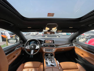 BMW 7 Series foto 9