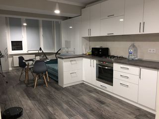 Apartament cu 1 cameră, 48 m², Centru, Chișinău foto 3