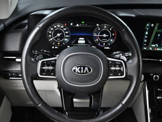 KIA Carnival foto 10