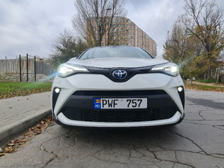 Toyota C-HR foto 5