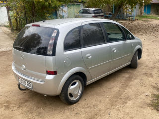 Opel Meriva foto 2