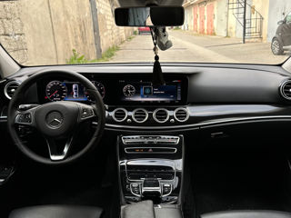 Mercedes E-Class foto 8