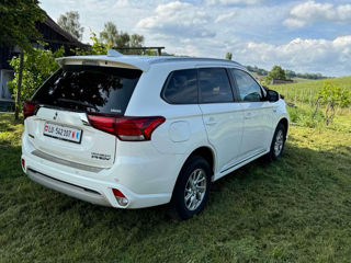 Mitsubishi Outlander foto 6