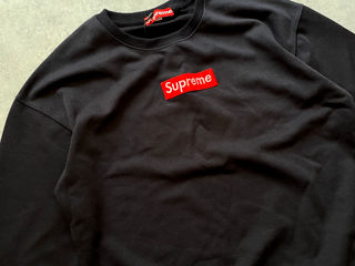 Supreme foto 1