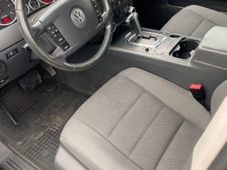 Volkswagen Touareg foto 8