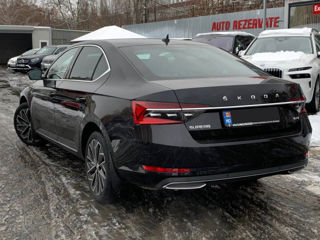 Skoda Superb foto 3