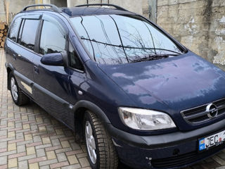 Opel Zafira foto 3