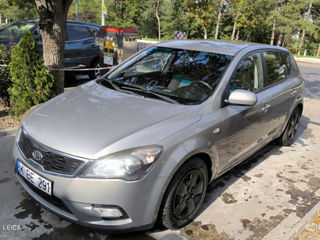 KIA Ceed foto 1