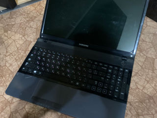 Samsung 15.6 - intel Core i3 2310M, 4GB RAM, 320GB HDD