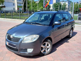 Skoda Fabia фото 0