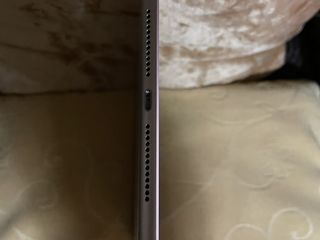 iPad 6th gen 32GB Silver (WIFI) foto 6