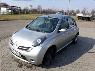 Nissan Micra foto 1