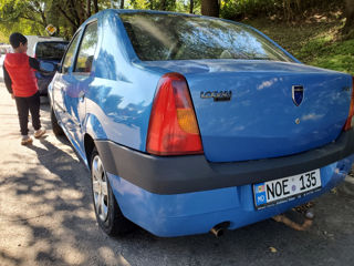 Dacia Logan foto 2